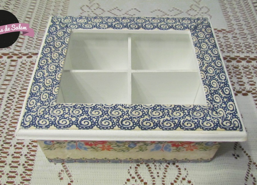 Caja de té guardas y flores